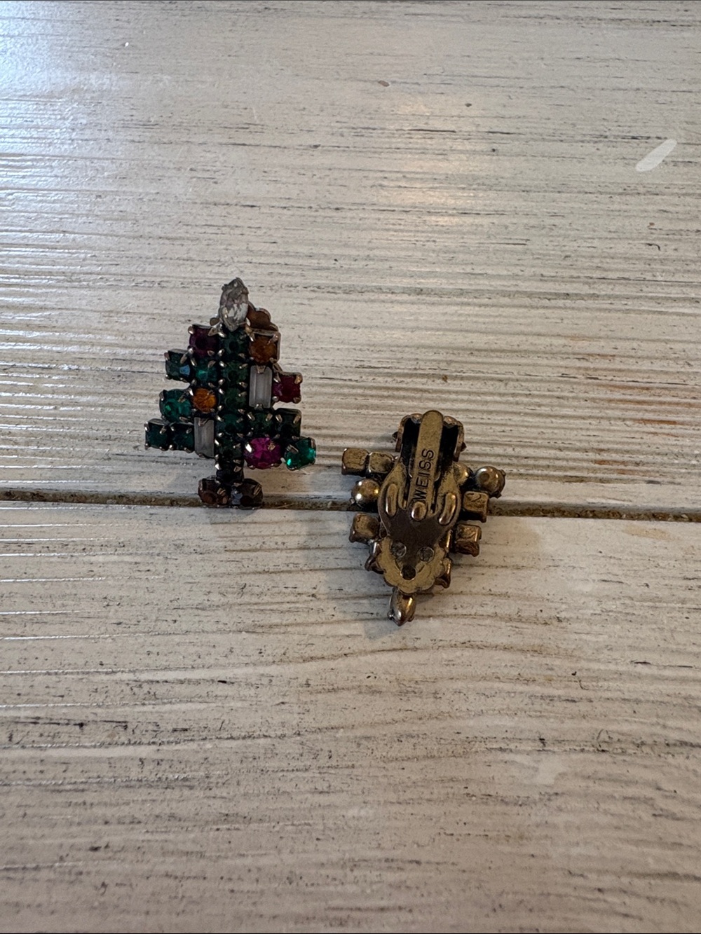 Vintage Weiss Multicolor Rhinestone Christmas Tree Clip On Earrings - Picture 4 of 4